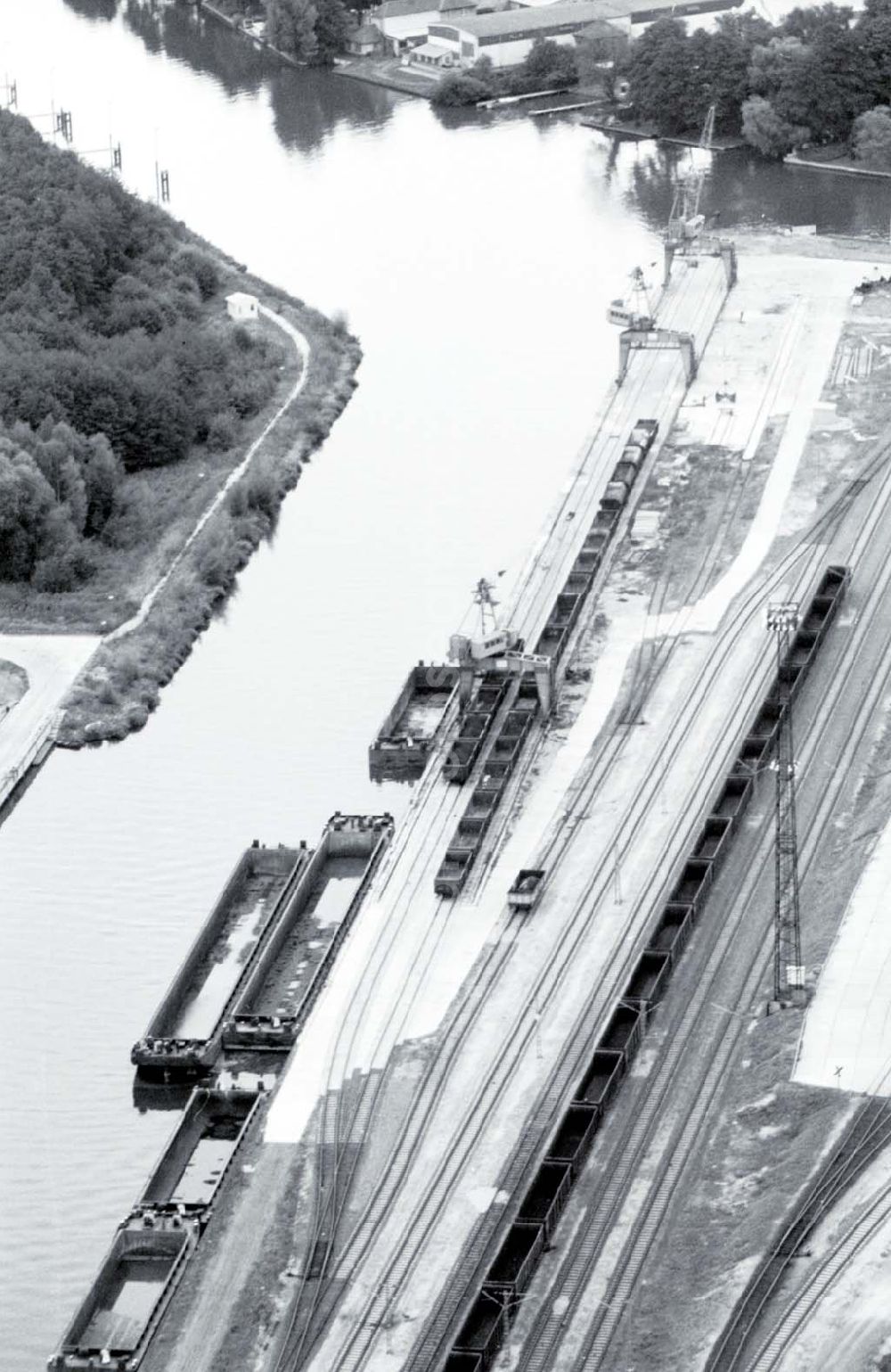 Aerial photograph KÖNIGS WUSTERHAUSEN / BRANDENBURG - Hafen in Königs-Wusterhausen. 16.09.90