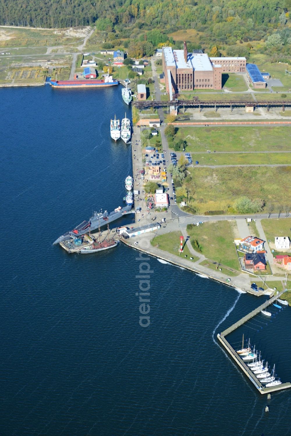 Aerial image Peenemünde - Overlooking the historic harbor Peenemünde with the Russian submarine U-461