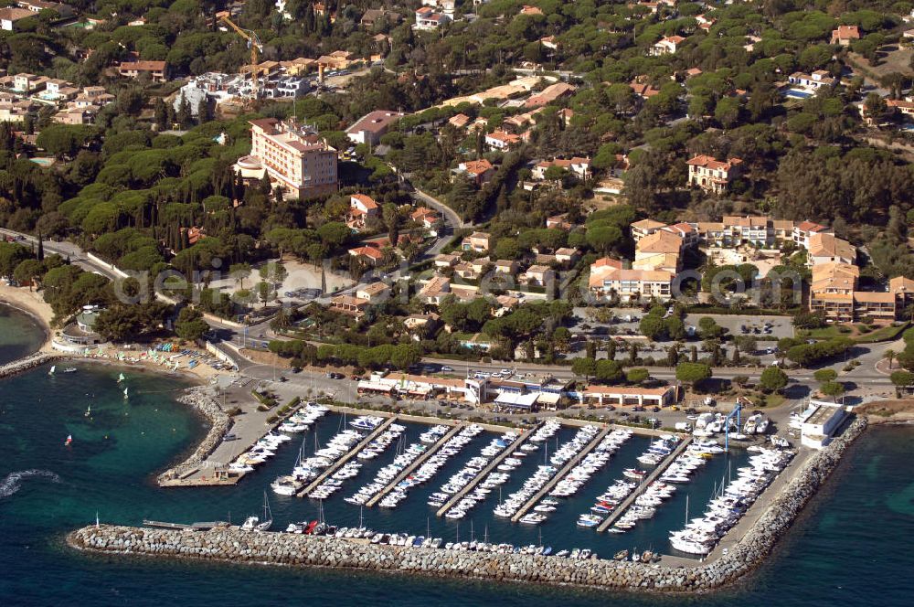 Aerial photograph San-Peire-sur-Mer - Blick auf den Hafen von San-Peire-sur-Mer an der Cote d' Azur in Frankreich.