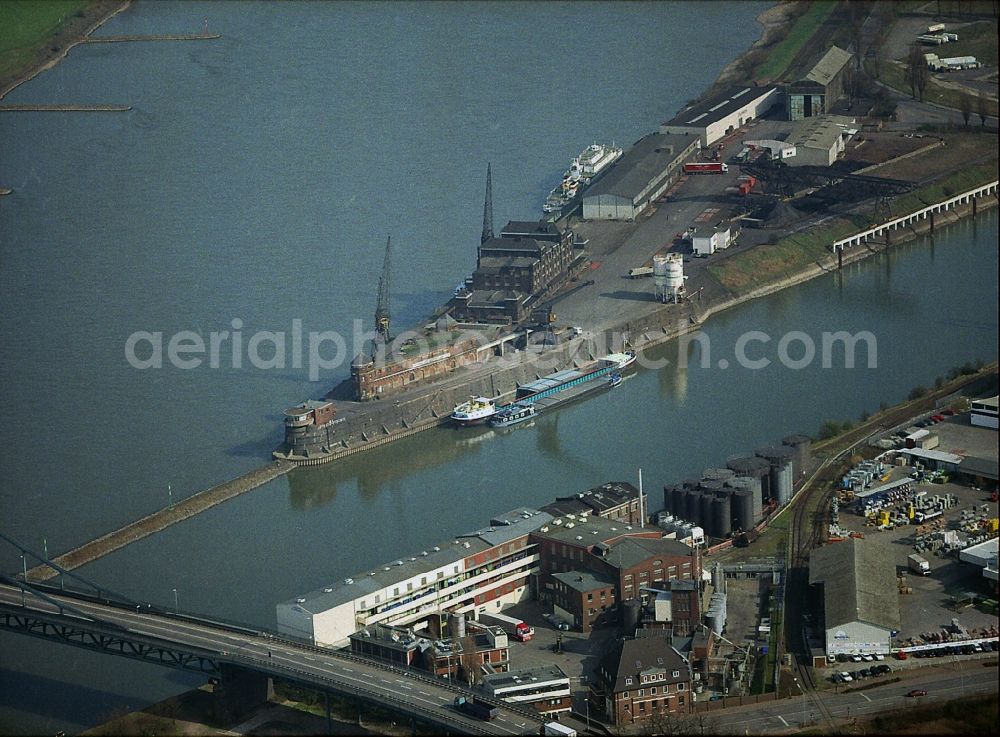 Aerial photograph Krefeld - The harbor and storage premises of Uerdinger port, also called Rheinhafen Krefeld