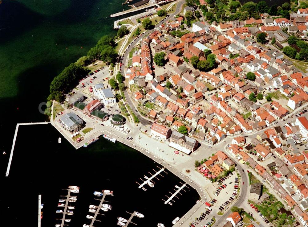 Aerial image Waren - Müritz / MV - Hafen- und Uferbereich von Waren - Müritz.