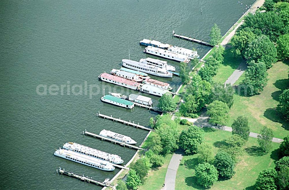 Aerial image Berlin - Treptow - Hafen der Weißen Flotte in Treptow. Ort: Berlin - Treptow Datum: 16.05.03