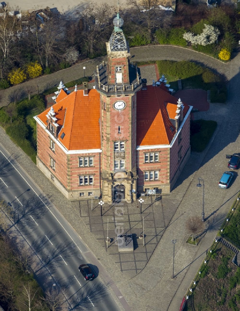 Dortmund from the bird's eye view: View of the Port Authority in the Dortmund Port