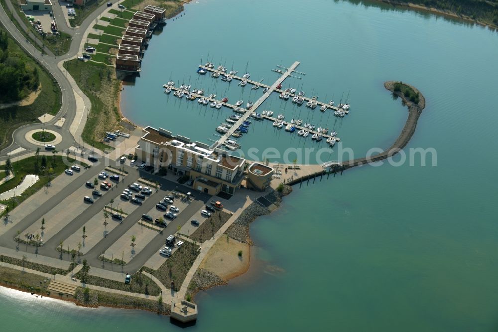 Aerial photograph Grosspösna - Port facility at the resort Lagovida on the Magdeborner peninsula in the reclamation area Neuseenland Stoermthaler lake at Grosspoesna in Saxony