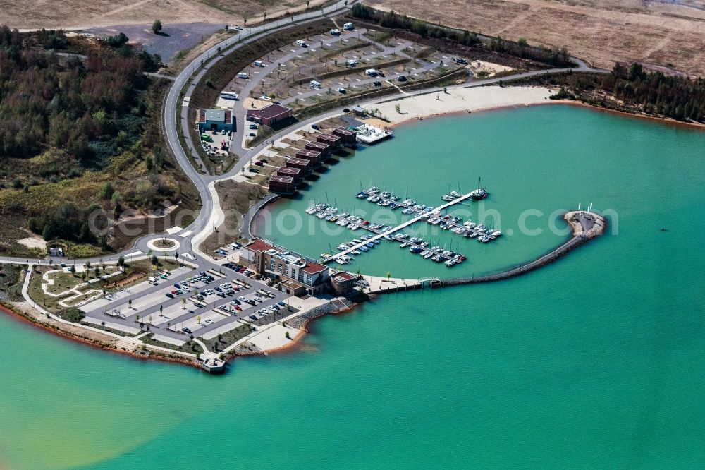 Großpösna from above - Port facility at the resort Lagovida on the Magdeborner peninsula in the reclamation area Neuseenland Stoermthaler lake at Grosspoesna in Saxony