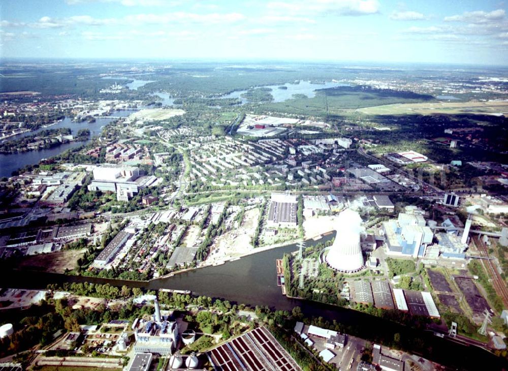 Berlin - Spandau from above - Hafenanlagen der BEHALA an der Nonnendammallee in Berlin - Spandau.