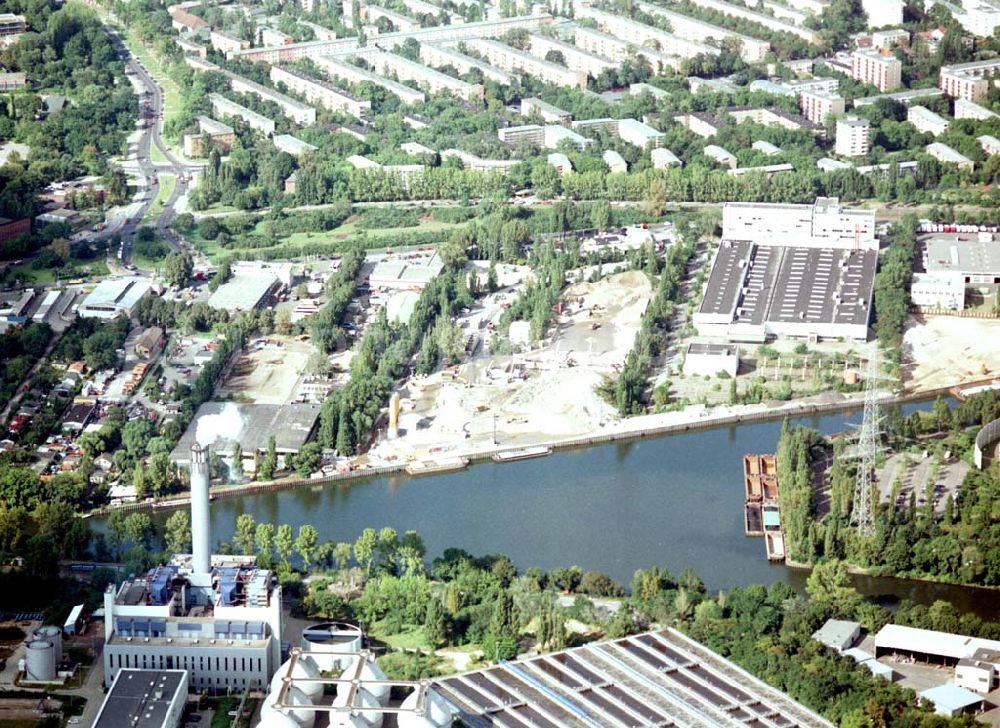 Aerial image Berlin - Spandau - Hafenanlagen der BEHALA an der Nonnendammallee in Berlin - Spandau.