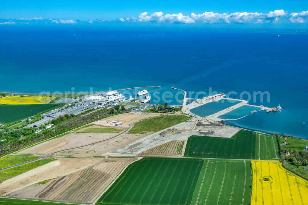 Aerial photograph Fehmarn - Port facilities of the ferry port and construction site for the construction of the Fehmarnbelt Tunnel in Puttgarden on Fehmarn in the state Schleswig-Holstein, Germany