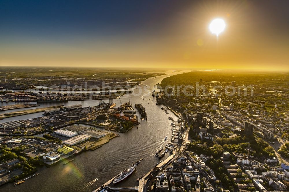 Aerial image Hamburg - Port facilities and jetties sunset in St.Pauli on the banks of the river course of the of the River Elbe in Hamburg, Germany