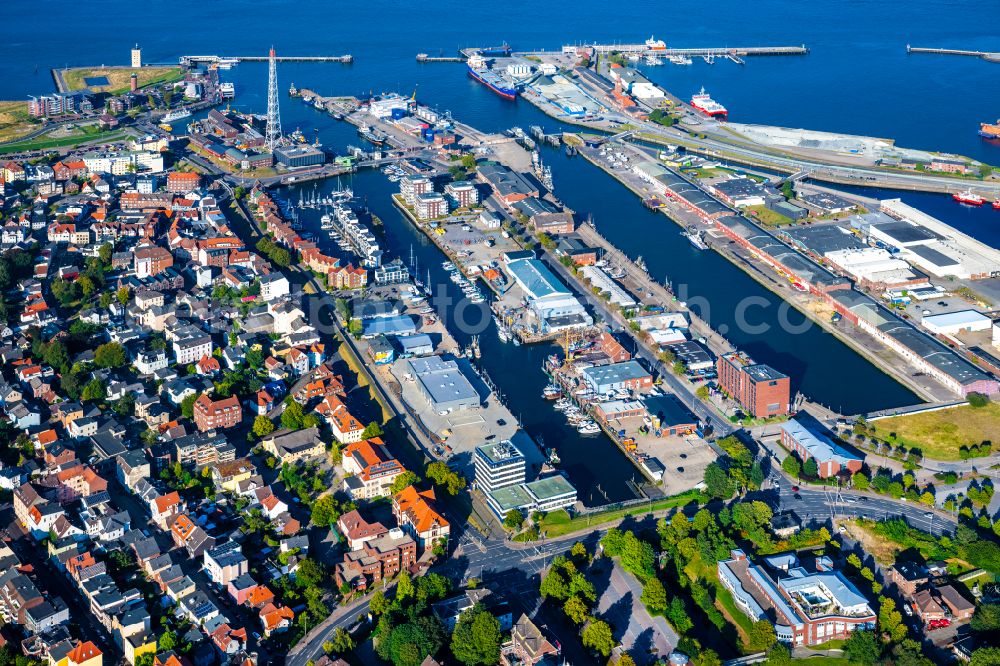 Aerial image Cuxhaven - Port facilities on the seashore of the North Sea in Cuxhaven in the state Lower Saxony, Germany