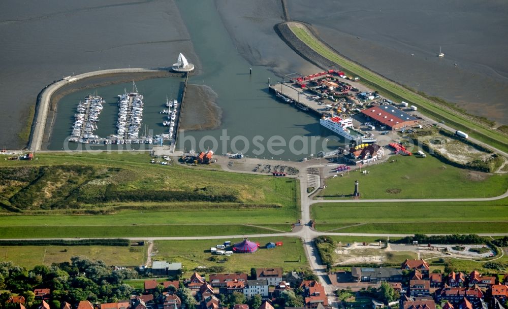 Juist from the bird's eye view: Port facilities on the seashore on the North Sea island Juist in the state Lower Saxony, Germany