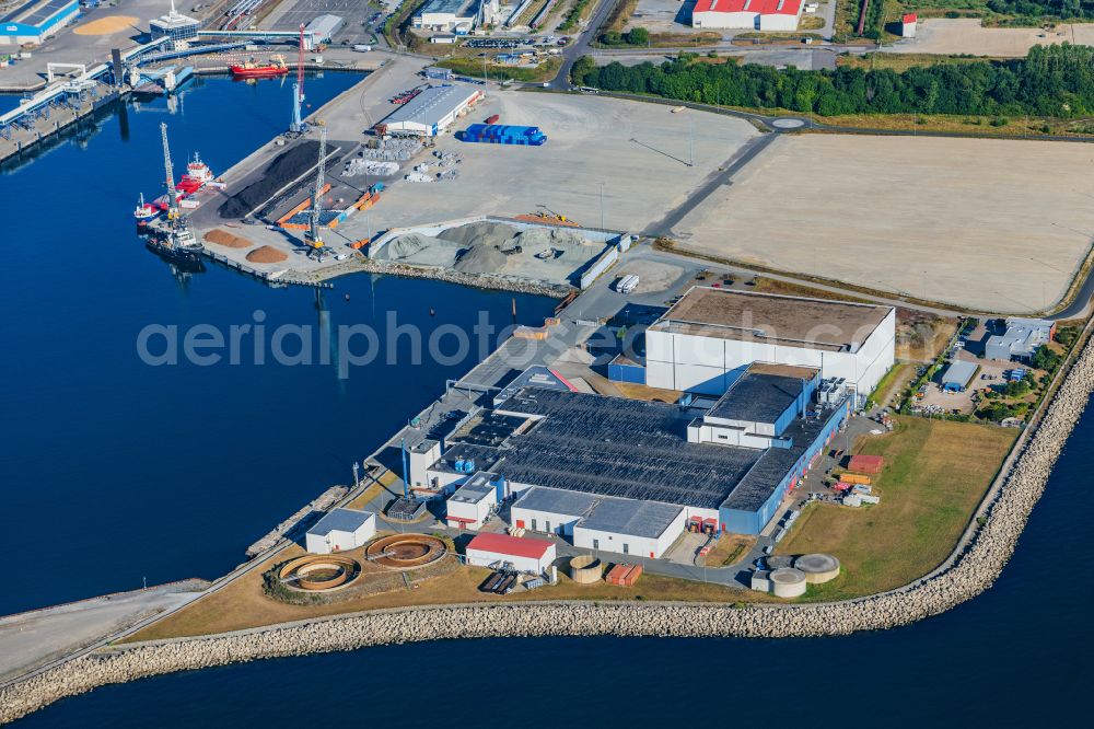 Aerial photograph Sassnitz - Port facilities on the seashore of the Baltic Sea on street Im Faehrhafen in the district Mukran in Sassnitz at the baltic sea coast in the state Mecklenburg - Western Pomerania, Germany