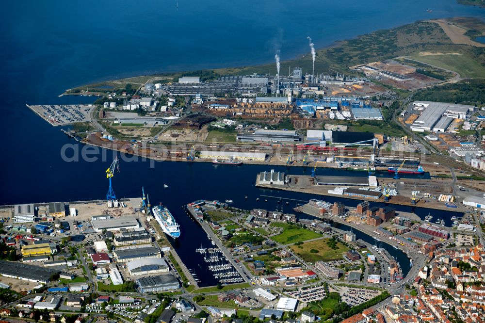 Aerial image Wismar - Port facilities on the seashore of the Baltic Sea in Wismar at the baltic coast in the state Mecklenburg - Western Pomerania, Germany