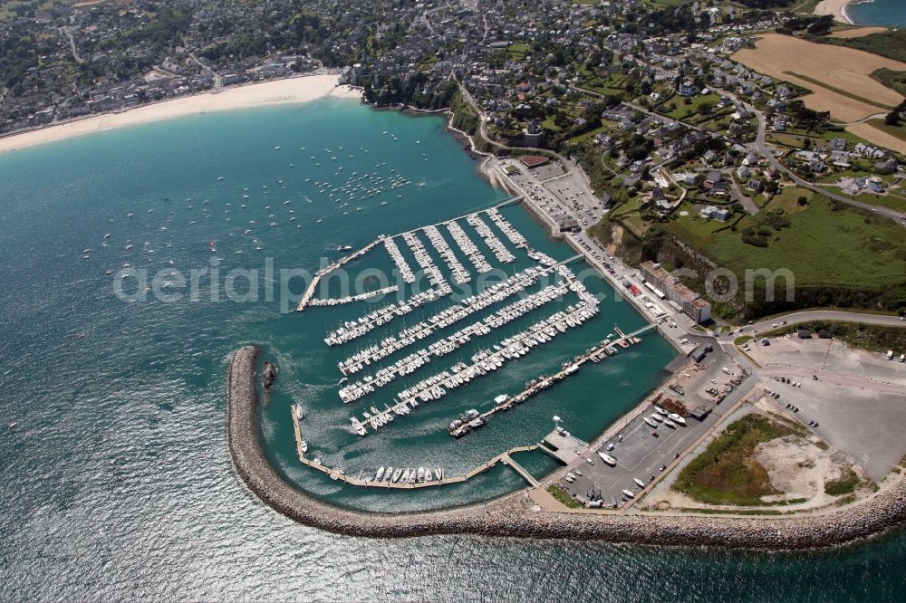 Saint-Cast-le-Guildo from the bird's eye view: Port facilities on the seashore at in Saint-Cast-le-Guildo in Brittany, France