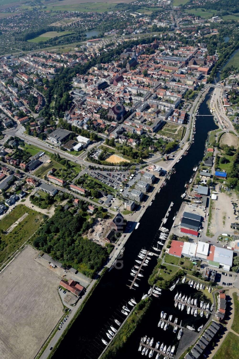 Aerial image Greifswald - Port facilities near the Marina in Greifswald in the state Mecklenburg - Western Pomerania