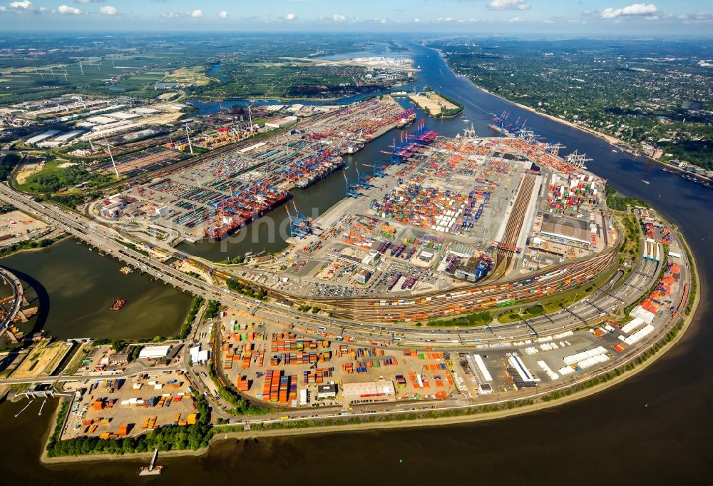 Hamburg from the bird's eye view: Docks and terminals with warehouses and freight forwarding and logistics companies at the Elbtunnel in Hamburg in Germany