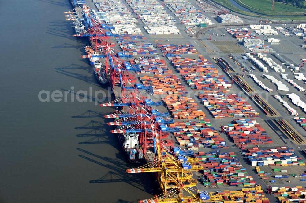 Aerial photograph Bremerhaven - Docks and terminals with warehouses and freight forwarding and logistics companies by the mouth of the Weser in Bremerhaven in the state Bremen