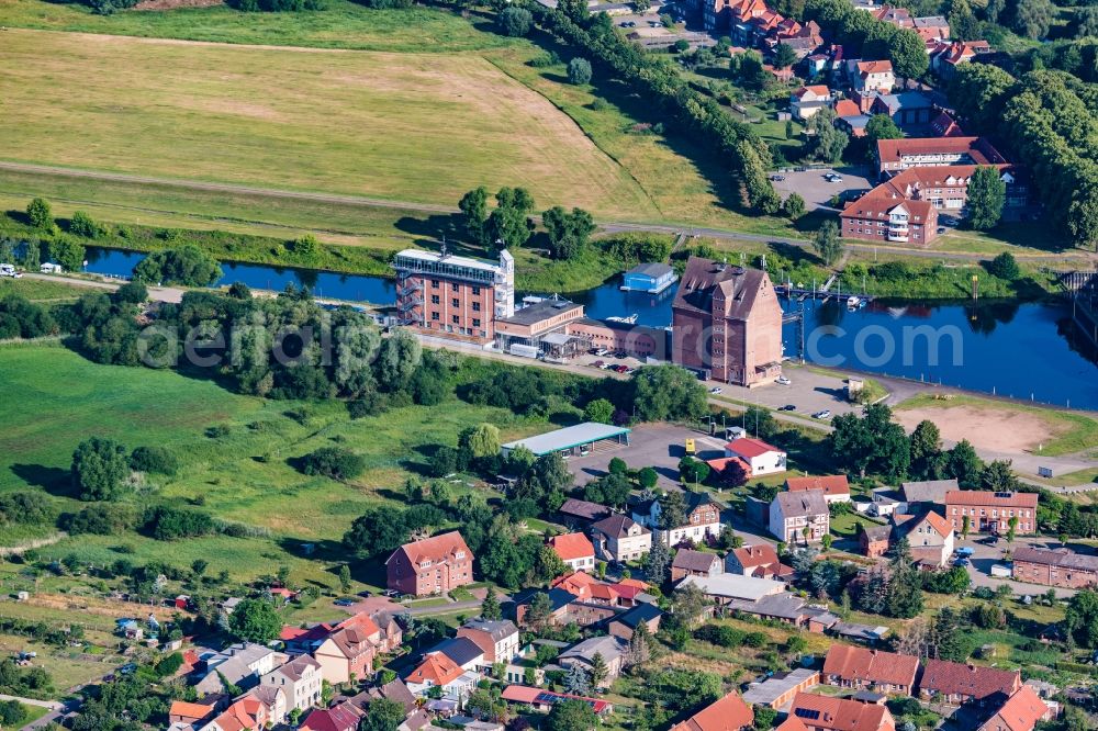 Dömitz from the bird's eye view: Port facilities on the banks of the river course of the Elbe in Doemitz in the state Mecklenburg - Western Pomerania, Germany