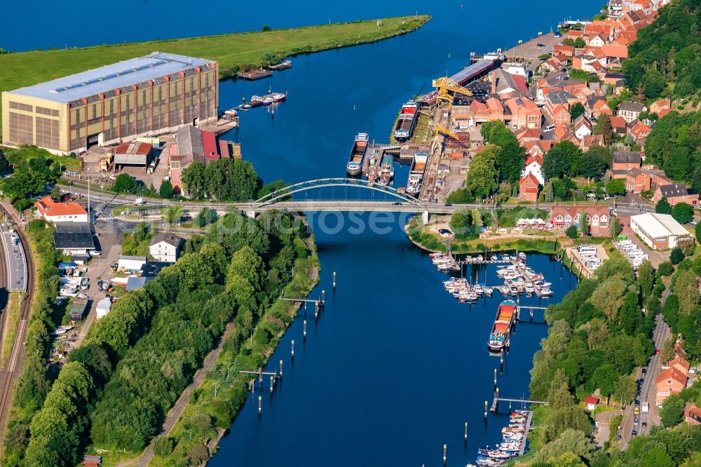 Lauenburg/Elbe from above - Port facilities on the banks of the river course of the Elbe in Lauenburg/Elbe in the state Schleswig-Holstein, Germany