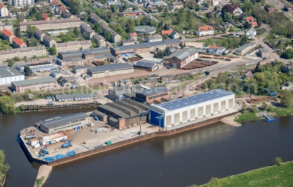 Rosslau Elbe from above - Port facilities on the banks of the river course of the Mittelelbe in Rosslau Elbe in the state Saxony-Anhalt, Germany