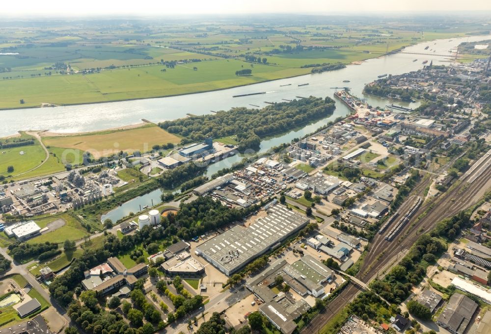 Aerial image Emmerich am Rhein - Port facilities on the banks of the Rhine river in Emmerich am Rhein, North Rhine-Westphalia, Germany