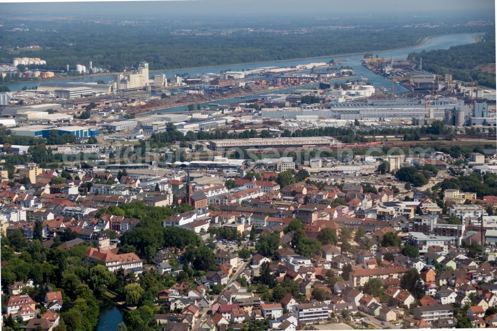 Aerial image Strasbourg - Straßburg - Port facilities on the banks of the river course of the of the Rhine river in Strasbourg in Grand Est, France