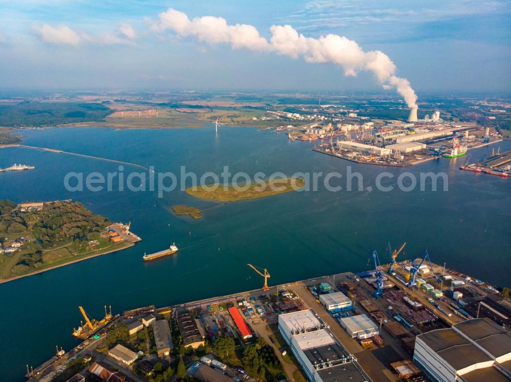 Rostock from the bird's eye view: Port facilities on the banks of the river course of the Warnow in Rostock in the state Mecklenburg - Western Pomerania, Germany