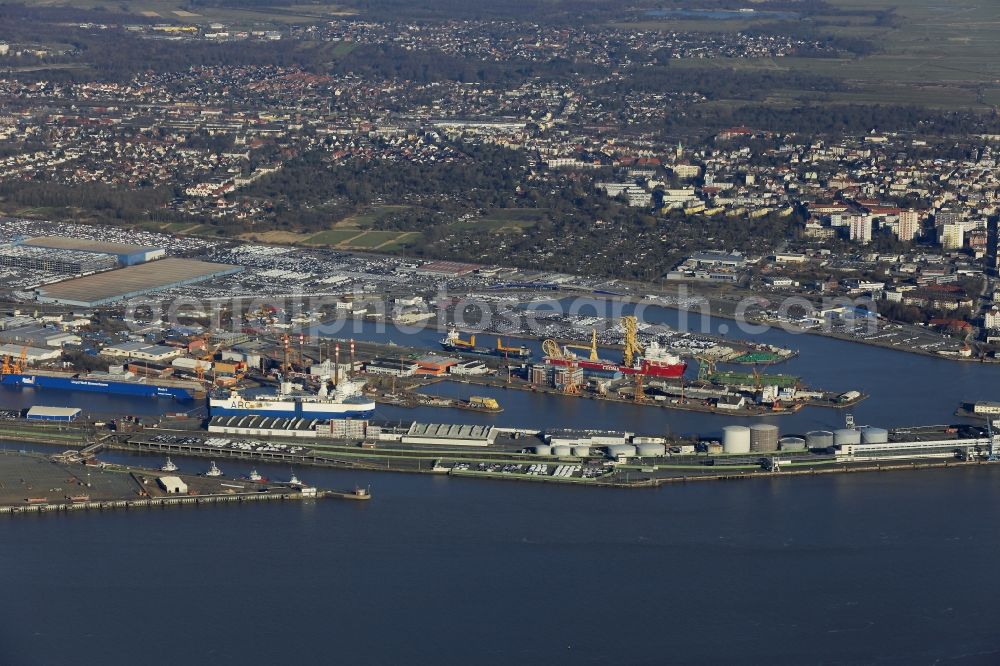 Bremerhaven from above - Port facilities on the banks of the river course of the Weser in Bremerhaven in the state Bremen