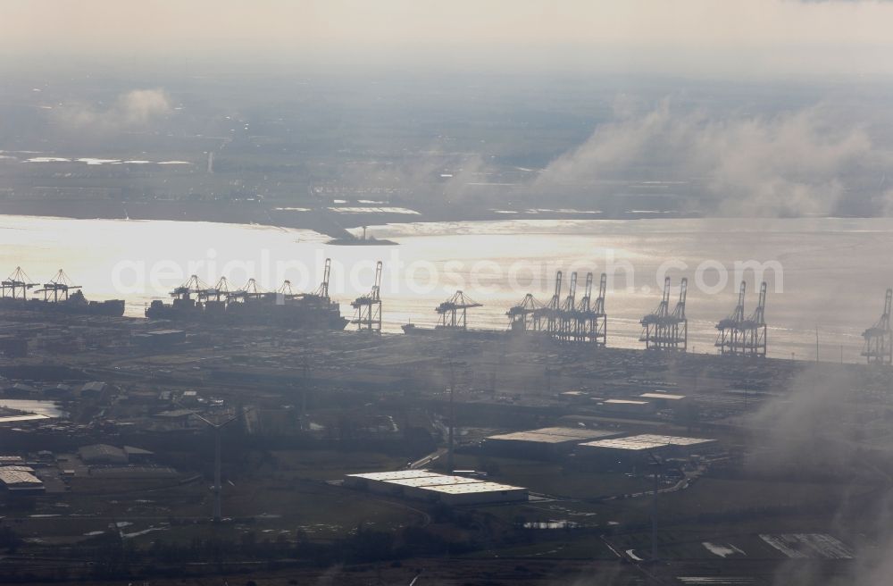 Aerial photograph Bremerhaven - Port facilities on the banks of the river course of the Weser in Bremerhaven in the state Bremen