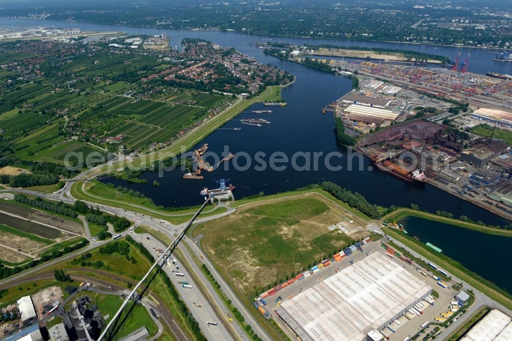 Aerial photograph Hamburg - Port facilities on the shores of the harbor of Dradenauhafen on Finkenwerder Strasse in Hamburg in Germany