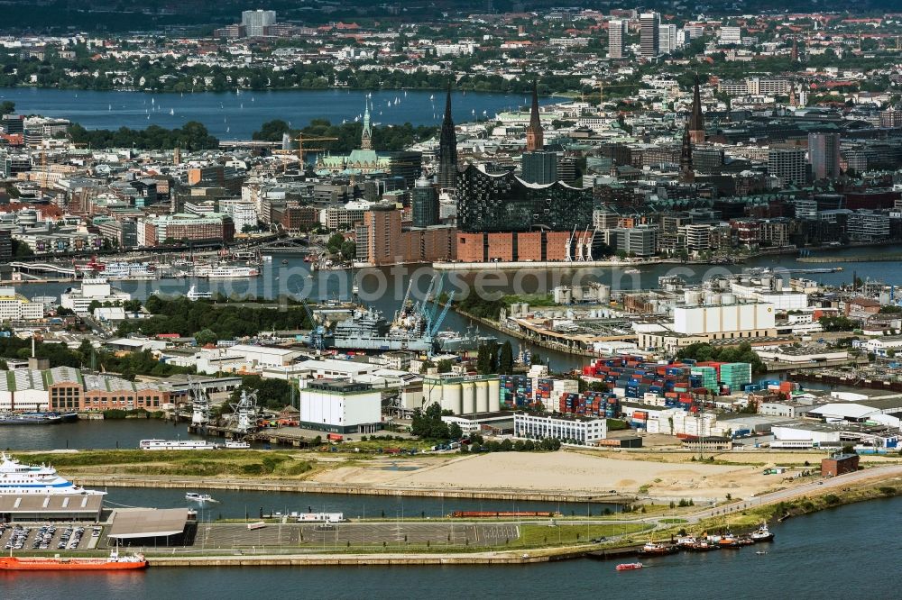 Hamburg from the bird's eye view: Port facilities on the shores of the harbor of on Elbe in Hamburg, Germany