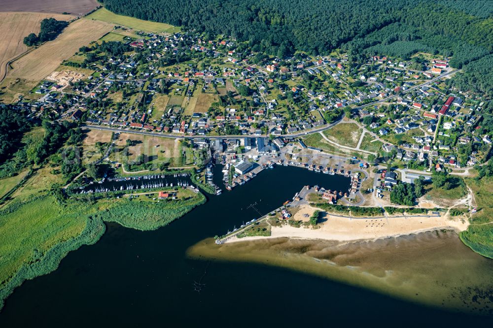 Aerial photograph Kröslin - Port facilities on the shores of the harbor of Fischereihafen in Freest in the state Mecklenburg - Western Pomerania, Germany