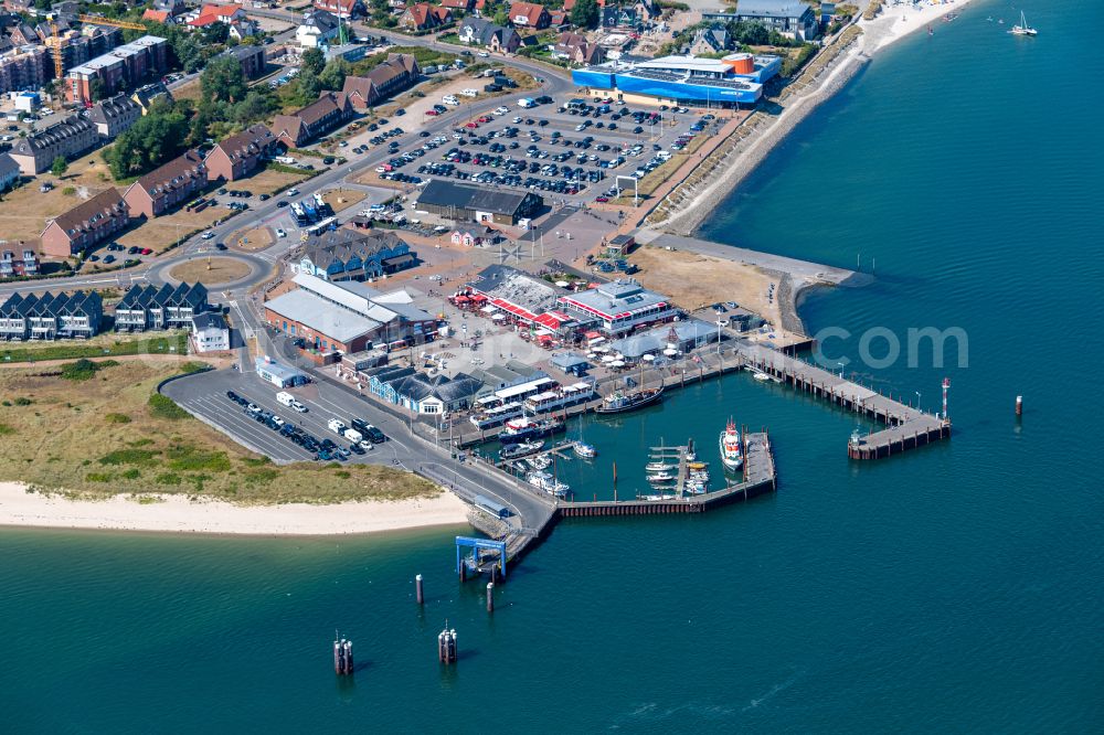 Aerial photograph List - Port facilities on the shores of the harbor of in List on Island Sylt in the state Schleswig-Holstein, Germany