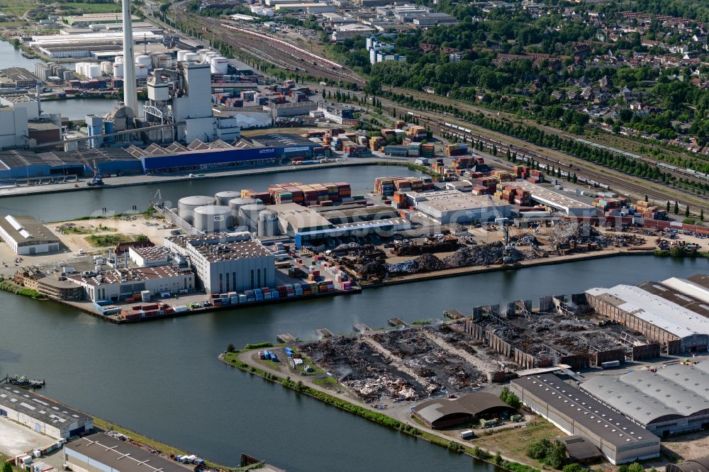 Aerial image Bremen - Quays and boat moorings at the port of the inland port on shore of Weser in the district Groepelingen in Bremen, Germany