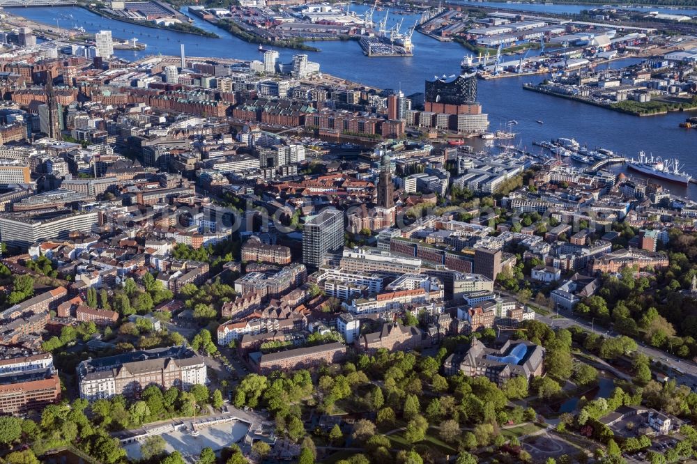 Hamburg from above - The Elbe Philharmonic Hall on the river bank of the Elbe in Hamburg