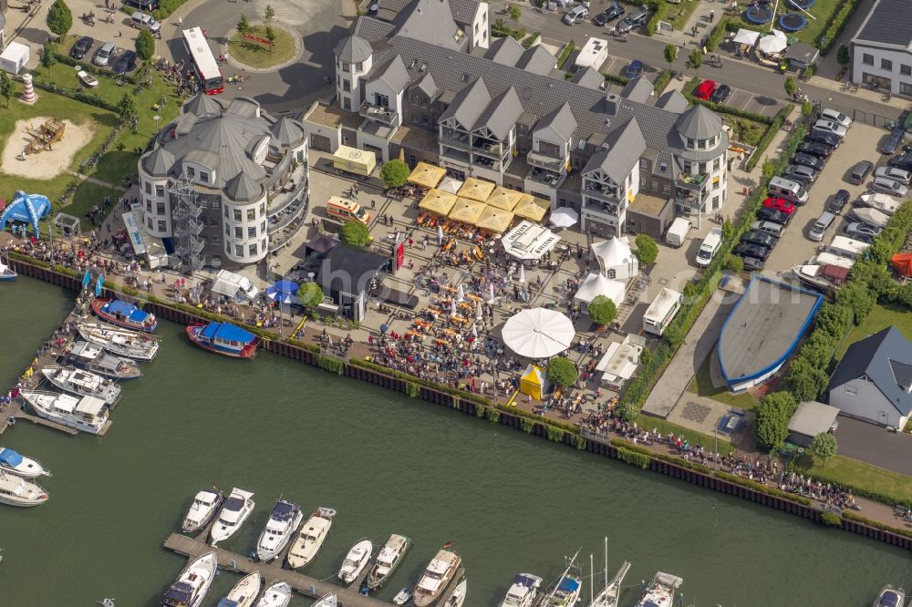 Aerial photograph Bergkamen - View of the yacht harbor at Marina Rünthe at the Datteln-Hamm canal in Bergkamen in North Rhine-Westphalia. It was built in 1939 as the port of the coal mine Werne. Then in 1995, was the conversion as a yacht harbor