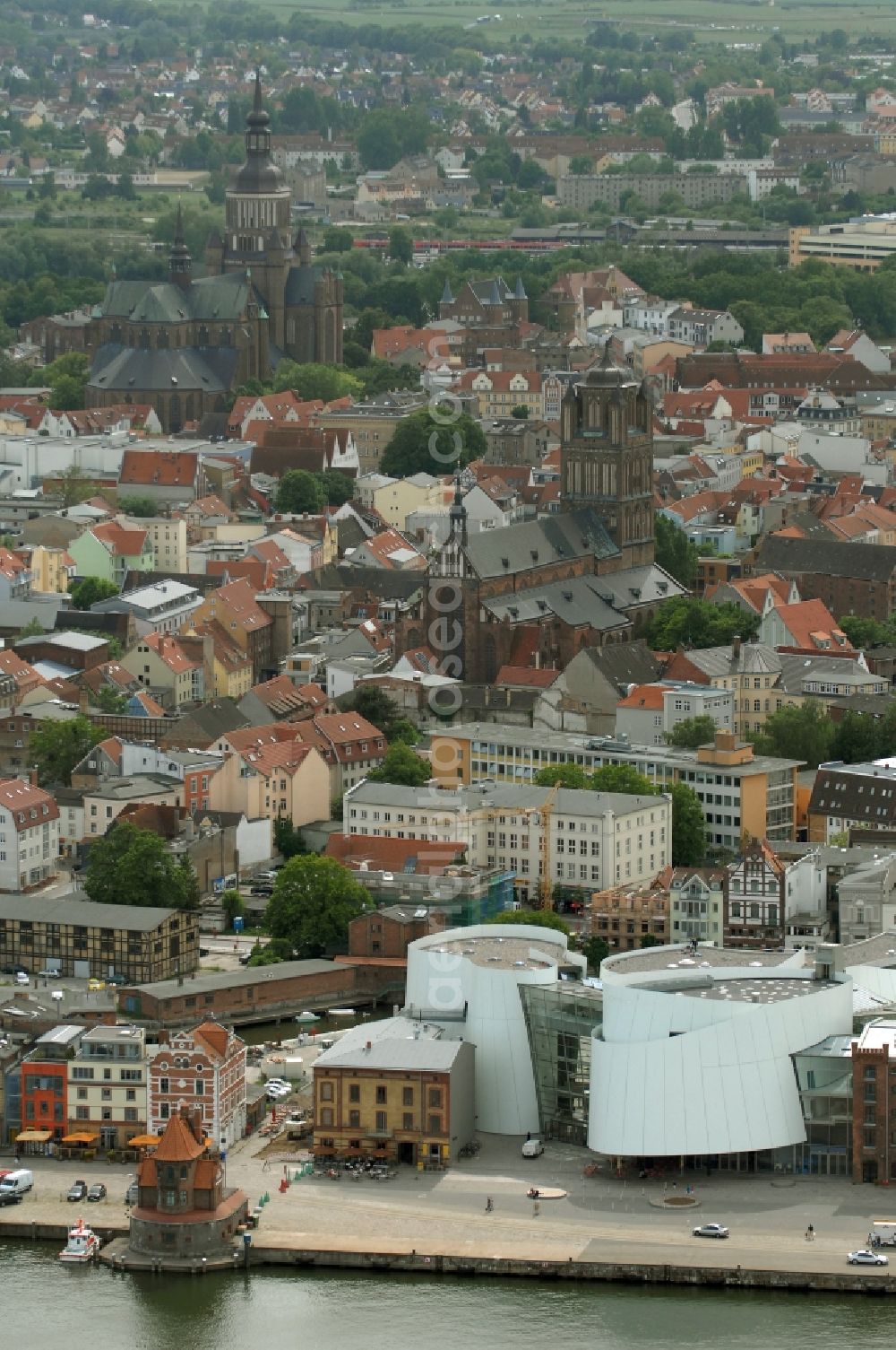 Aerial image Stralsund - Harbor island by Ozeaneum Oceanographic Museum in Stralsund in Mecklenburg - Western Pomerania