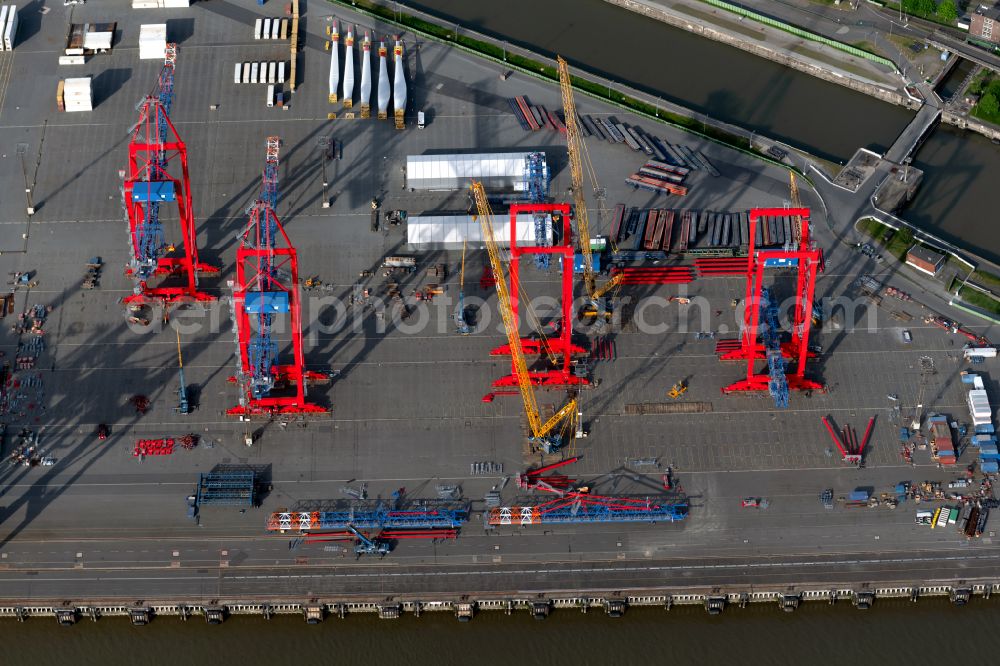 Bremerhaven from above - Port cranes in the Ueberseehafen in the district Stadtbremisches Ueberseehafengebiet Bremerhaven in Bremerhaven in the state Bremen, Germany