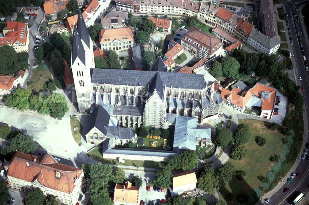 Halberstadt from above - Halberstädter Dom im Stadtzentrum.