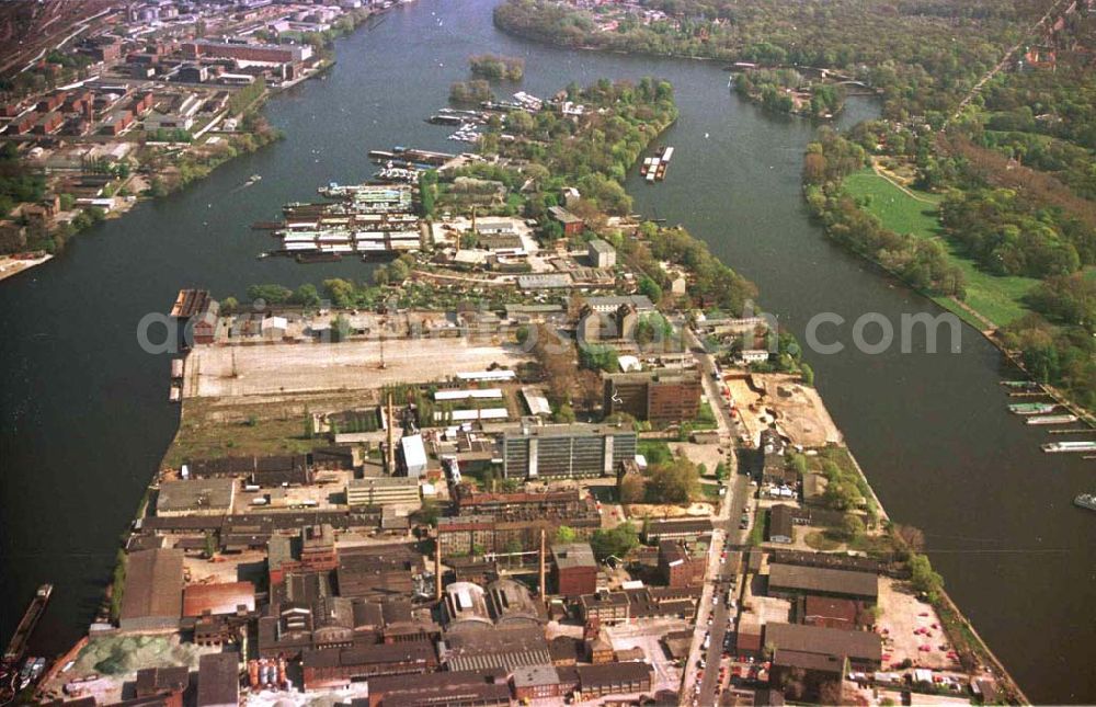 Berlin / Halbinsel Alt Stralau from above - Halbinsel Alt-Stralau