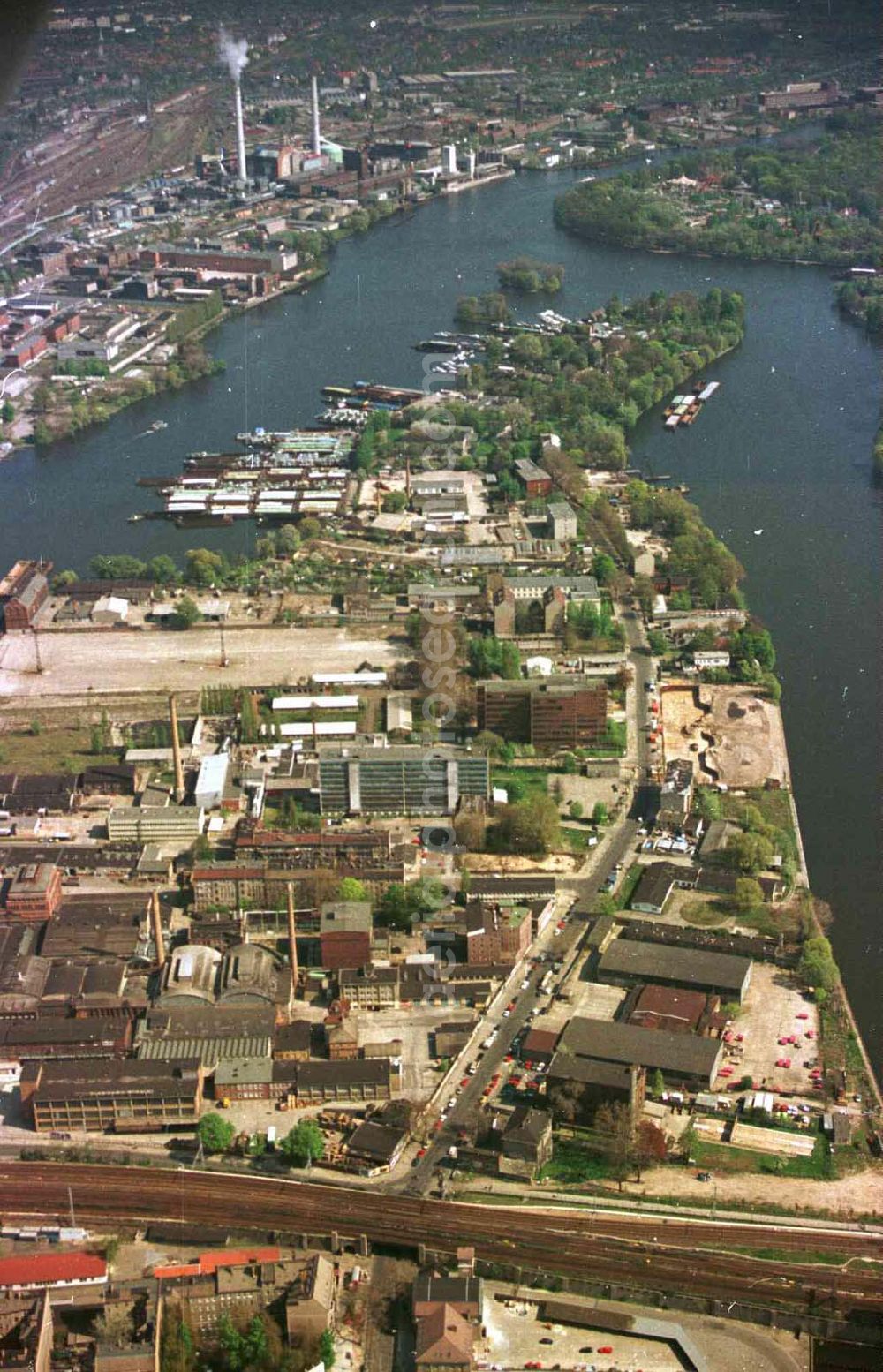 Aerial image Berlin / Halbinsel Alt Stralau - Halbinsel Alt-Stralau