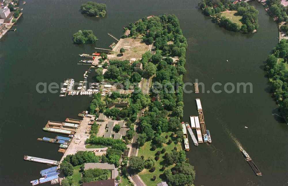 Aerial photograph Berlin - Friedrichshain - Halbinsel Alt-Stralau.