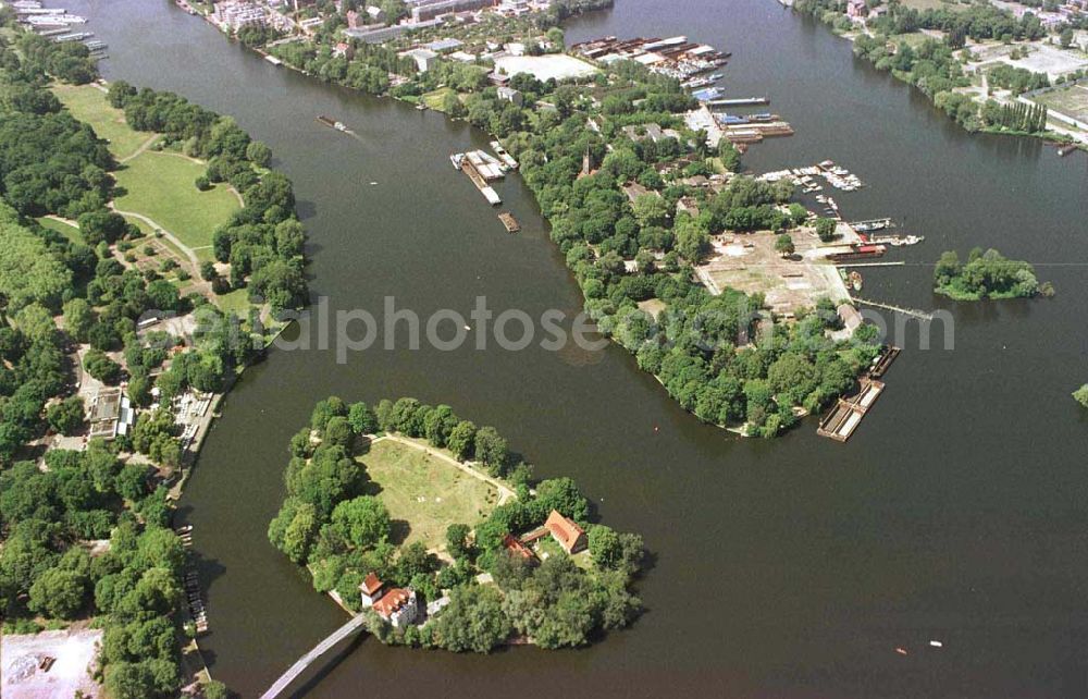 Aerial image Berlin - Friedrichshain - Halbinsel Alt-Stralau.