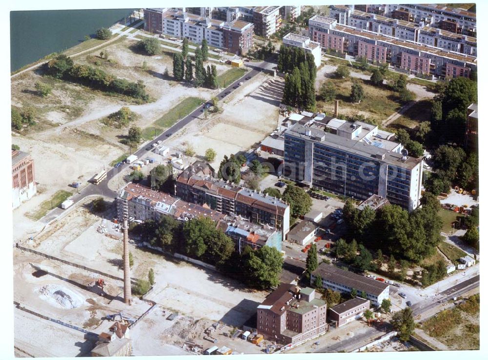 Berlin - Friedrichshain from above - Halbinsel Alt-Stralau in Berlin - Friedrichshain.