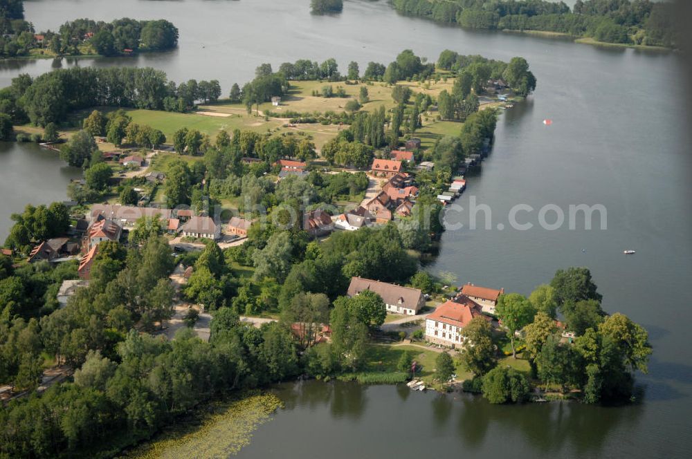 Aerial image Feldberg - Blick auf die Halbinsel Amtswerder im Haussee in Feldberg in Feldberg - Mecklenburg-Vorpommern MV. View of the peninsula Amtswerder in the lake Haussee in Feldberg - Mecklenburg-Western Pomerania.