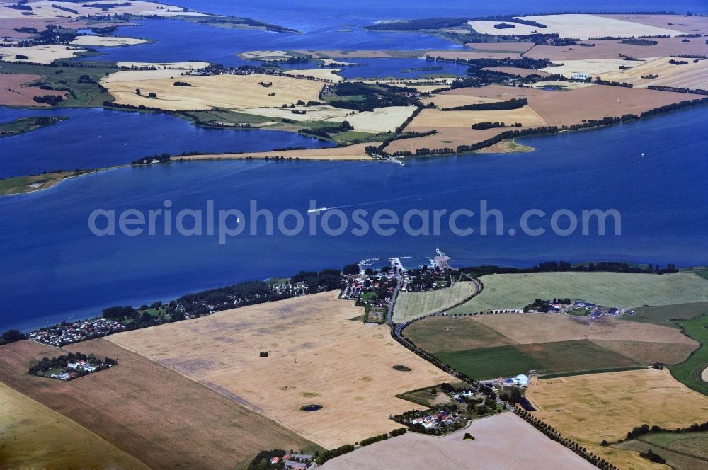 Glewitz from the bird's eye view: Zudar peninsula on the island of Rügen and ferry Glewitz-Stahlbrode in Mecklenburg-Vorpommern