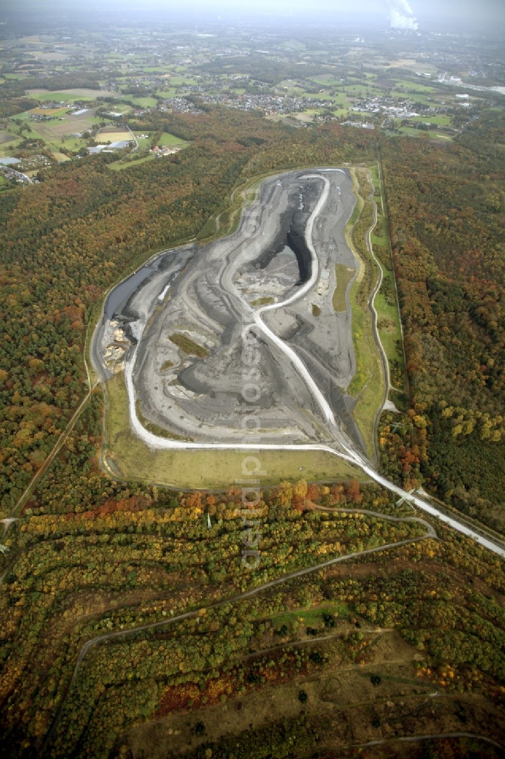 Bottrop from above - View the heap Haniel in Bottrop. The piling up in circles on the North side is still in work