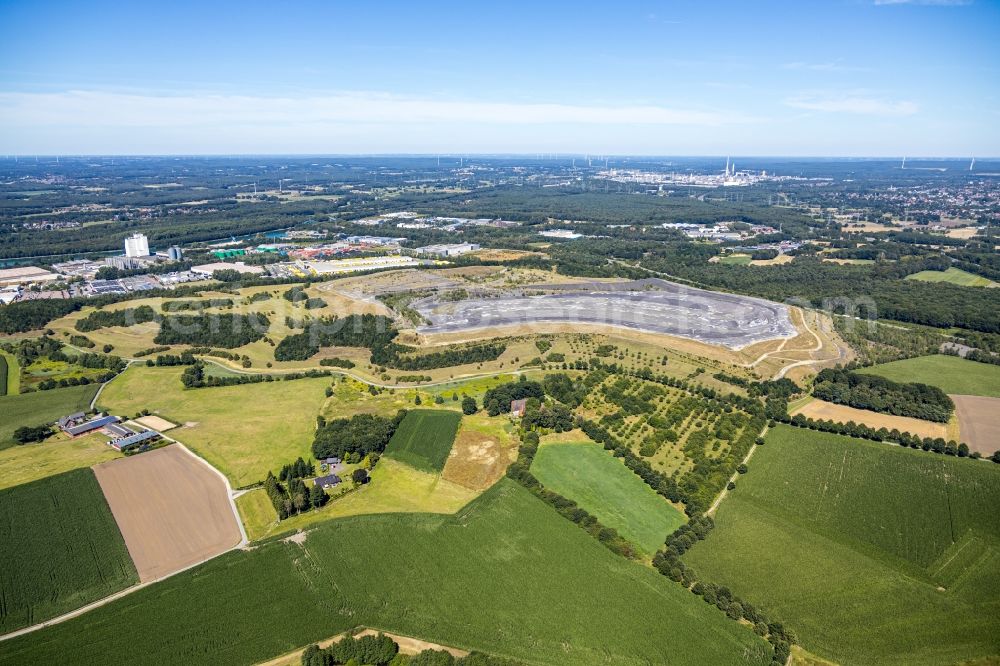 Dorsten from the bird's eye view: Acclivity Huerfeld in Dorsten in the state of North Rhine-Westphalia