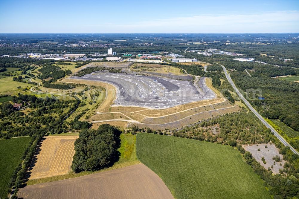 Dorsten from the bird's eye view: Acclivity Huerfeld in Dorsten in the state of North Rhine-Westphalia