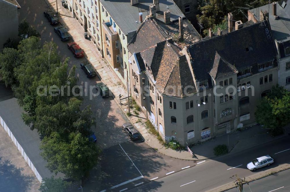 Aerial photograph Halle (Saale) - Blick auf die Ruine Volkmannstr.4 (Flurstück-Nr. 2117/94, Flur 6).